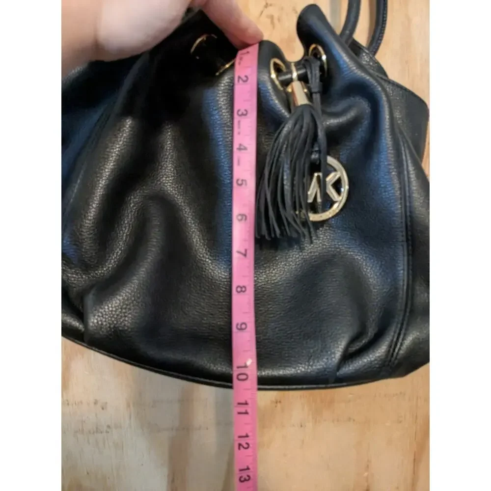 Michael Kors Black Leather East West Ring Tote Purse Shoulder Bag Tassel Charm